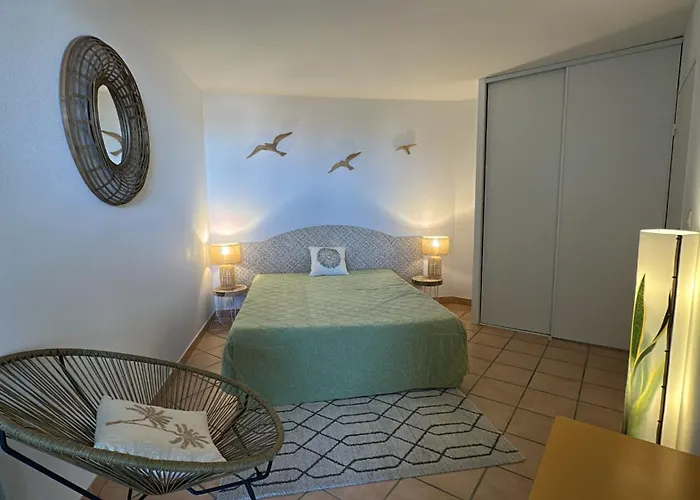 Apartmán & Golf Confort 3etoiles Avec Piscine Et Terrasse